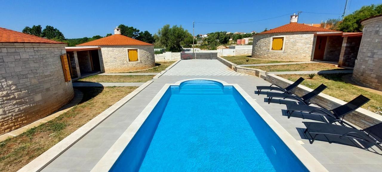 Apartmani Belavic - Kazuni Peruški エクステリア 写真