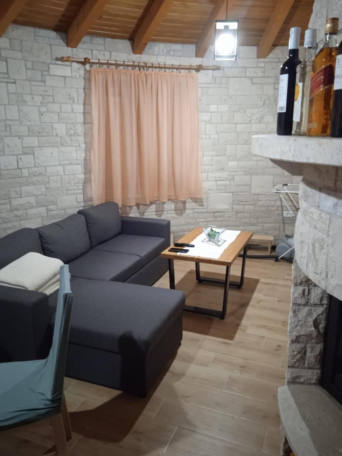 Apartmani Belavic - Kazuni Peruški エクステリア 写真
